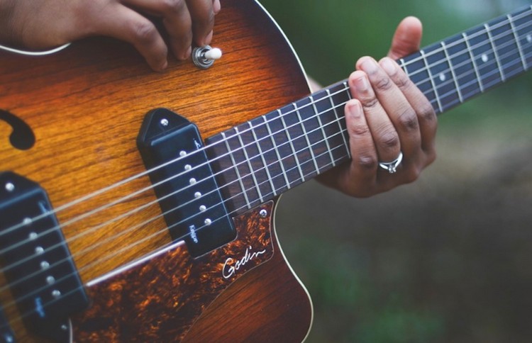 easy-guitar-songs-to-learn